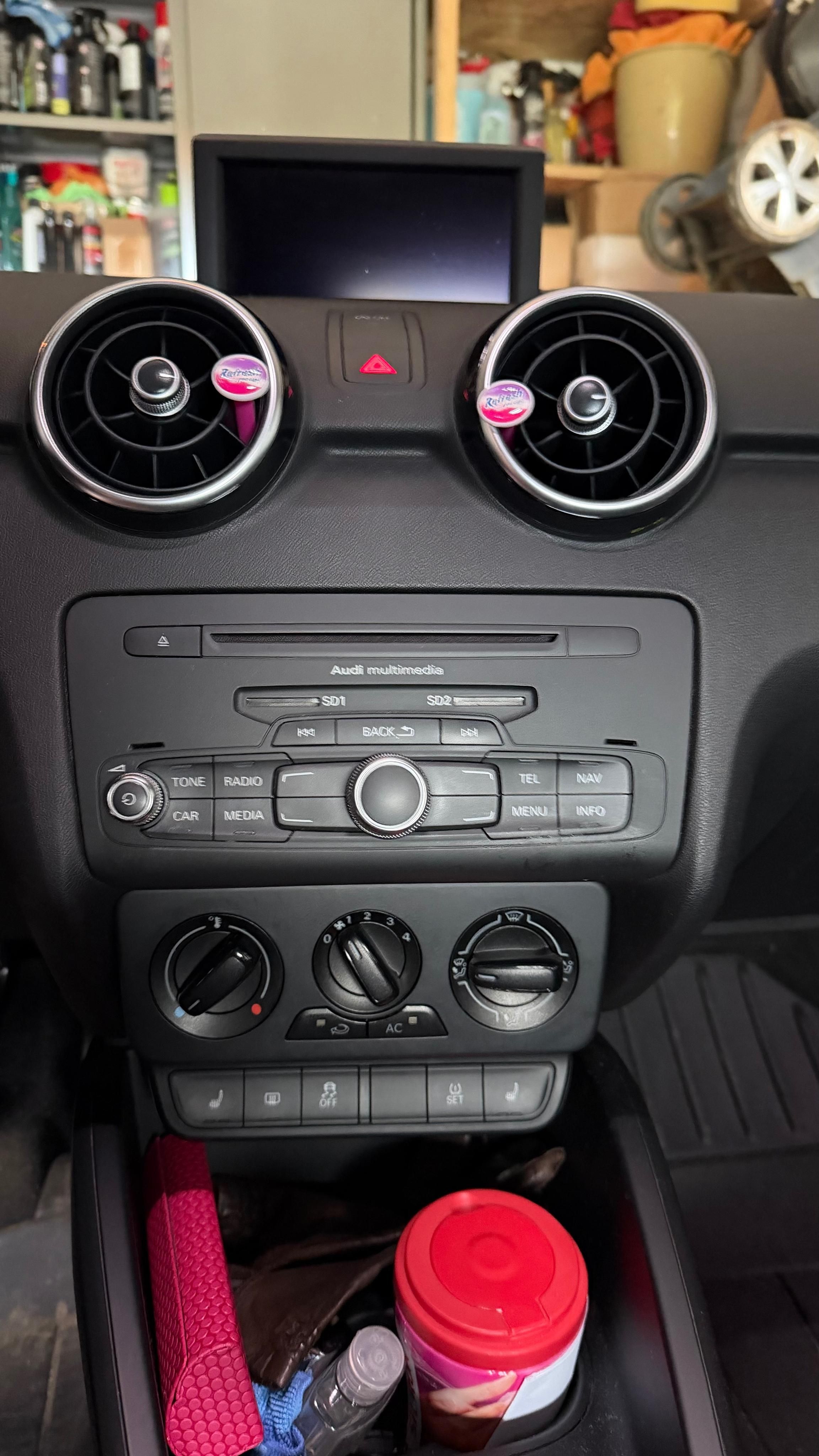 Audi A1, AUDI A1 S-line 1,2 benzín - fotka 3
