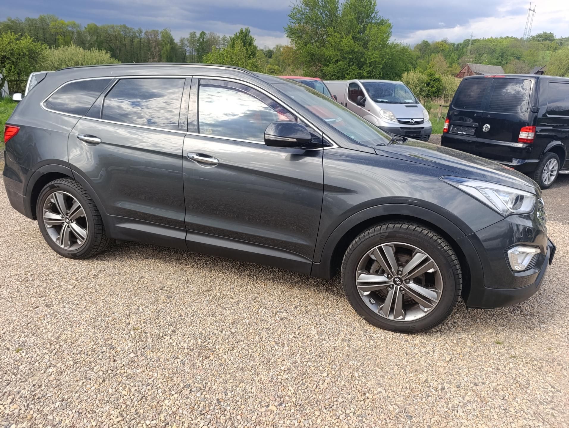 Hyundai Grand Santa Fe, 2.2 CRDi 4x4 6míst tažné - fotka 2