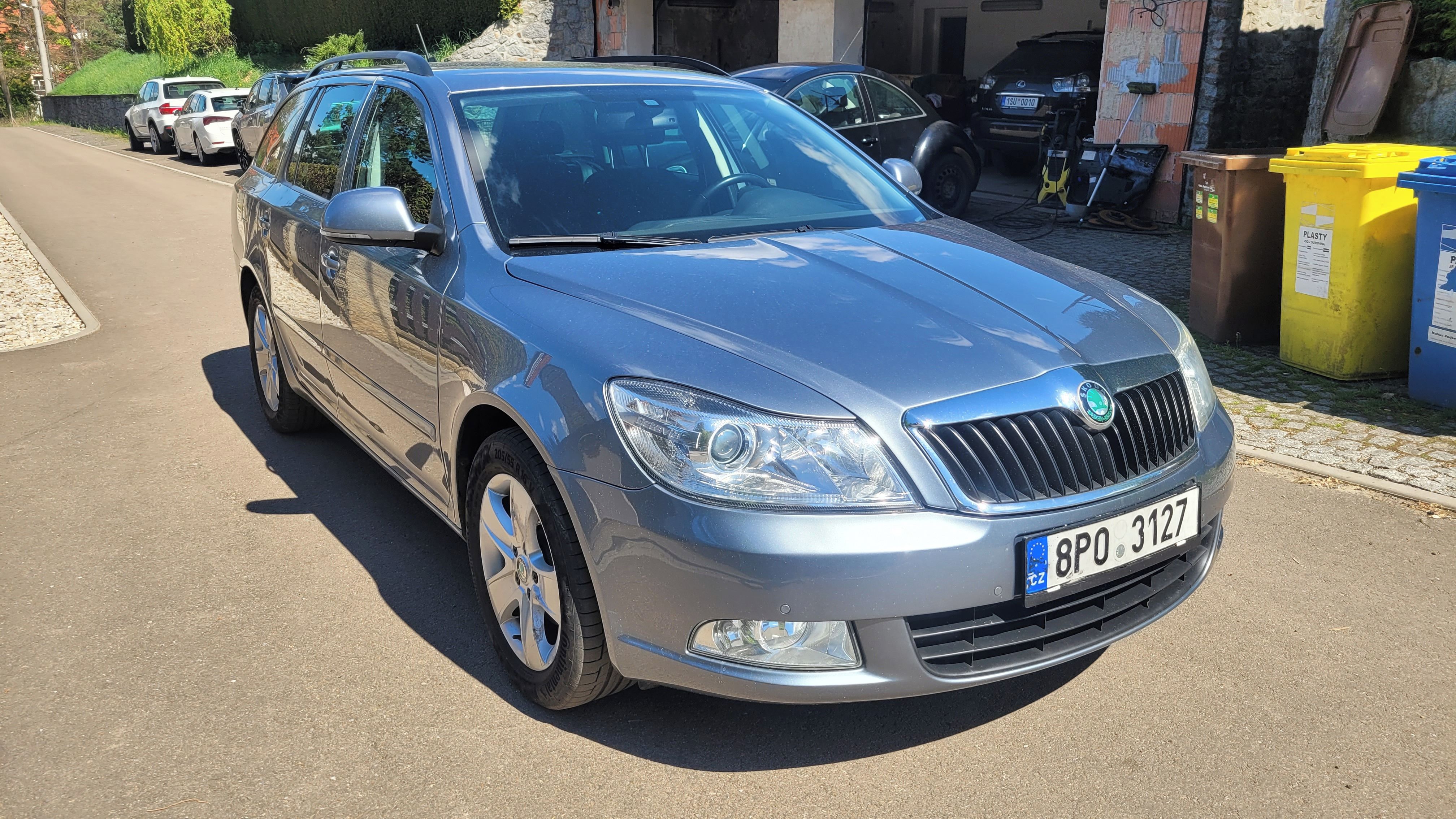 Škoda Octavia - fotka 2