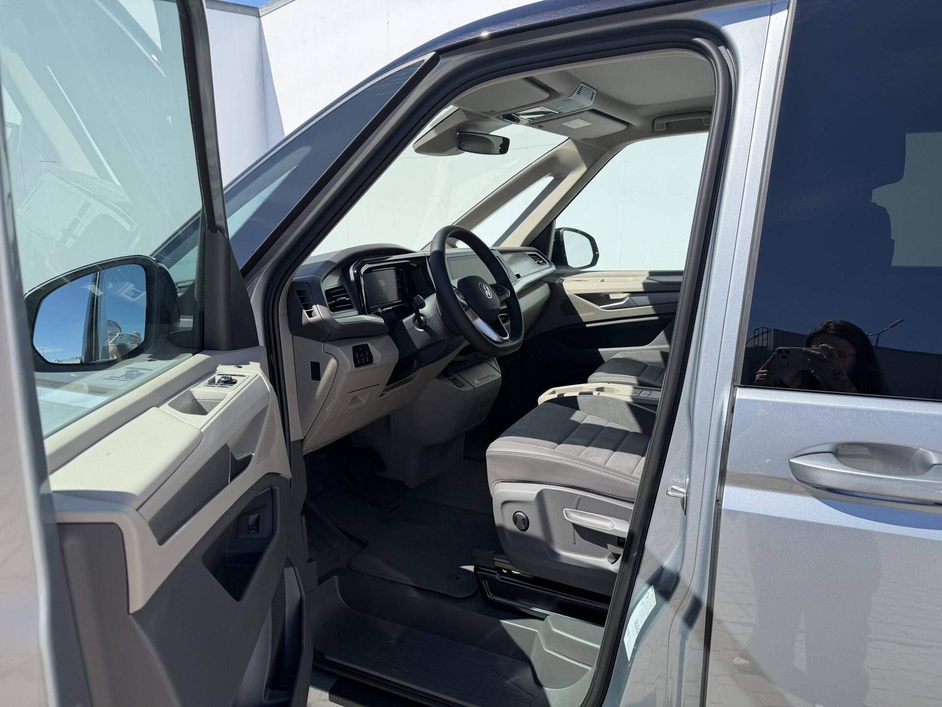 Volkswagen Multivan, Life 7DSG 2,0TDI - fotka 5