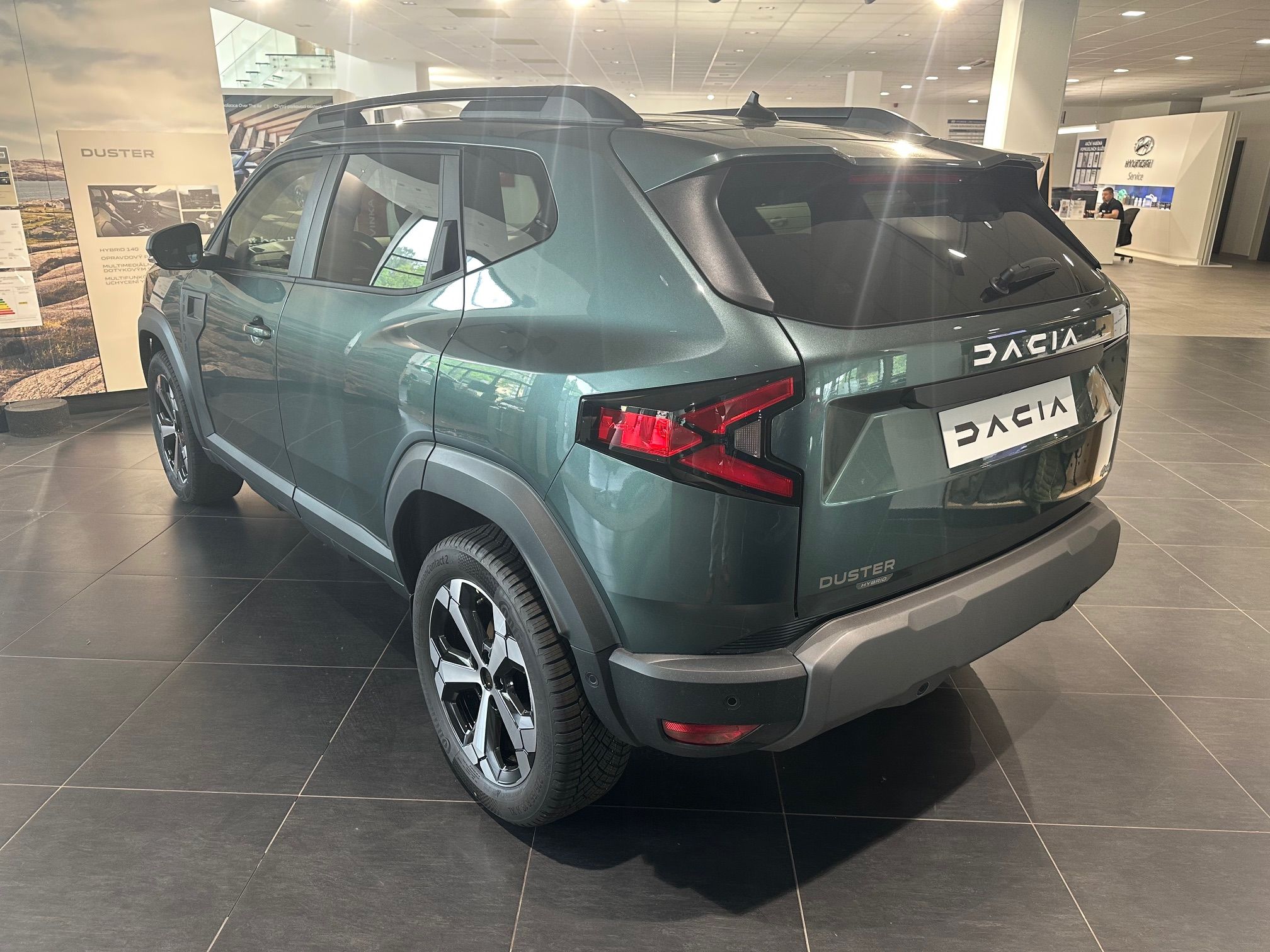 Dacia Duster, journey hybrid-G 150 4x4 - Ost - fotka 4