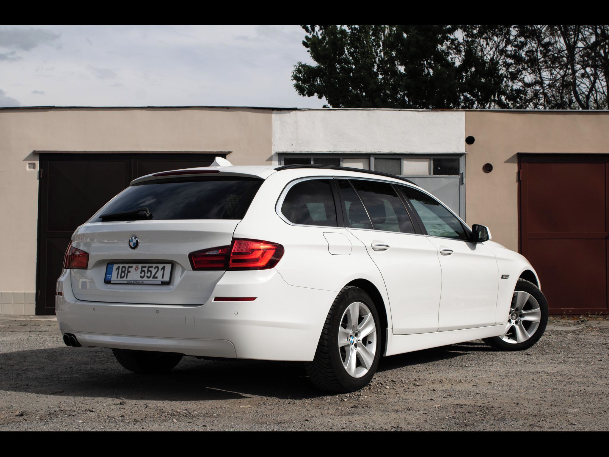 BMW Řada 5 - fotka 5