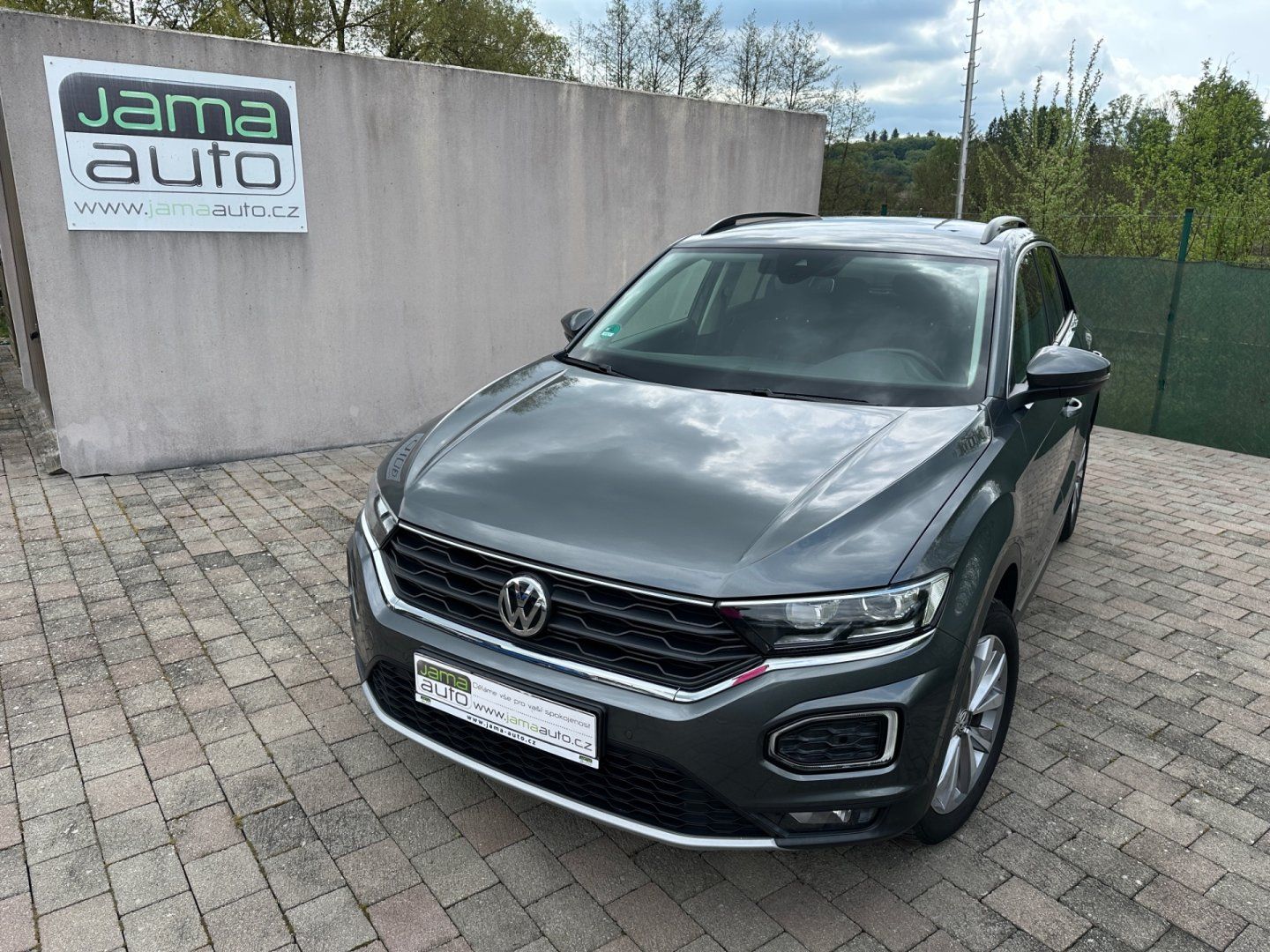 Volkswagen T-Roc, 1,5TSI 110kW STYLE TAŽNÉ 1.MAJ