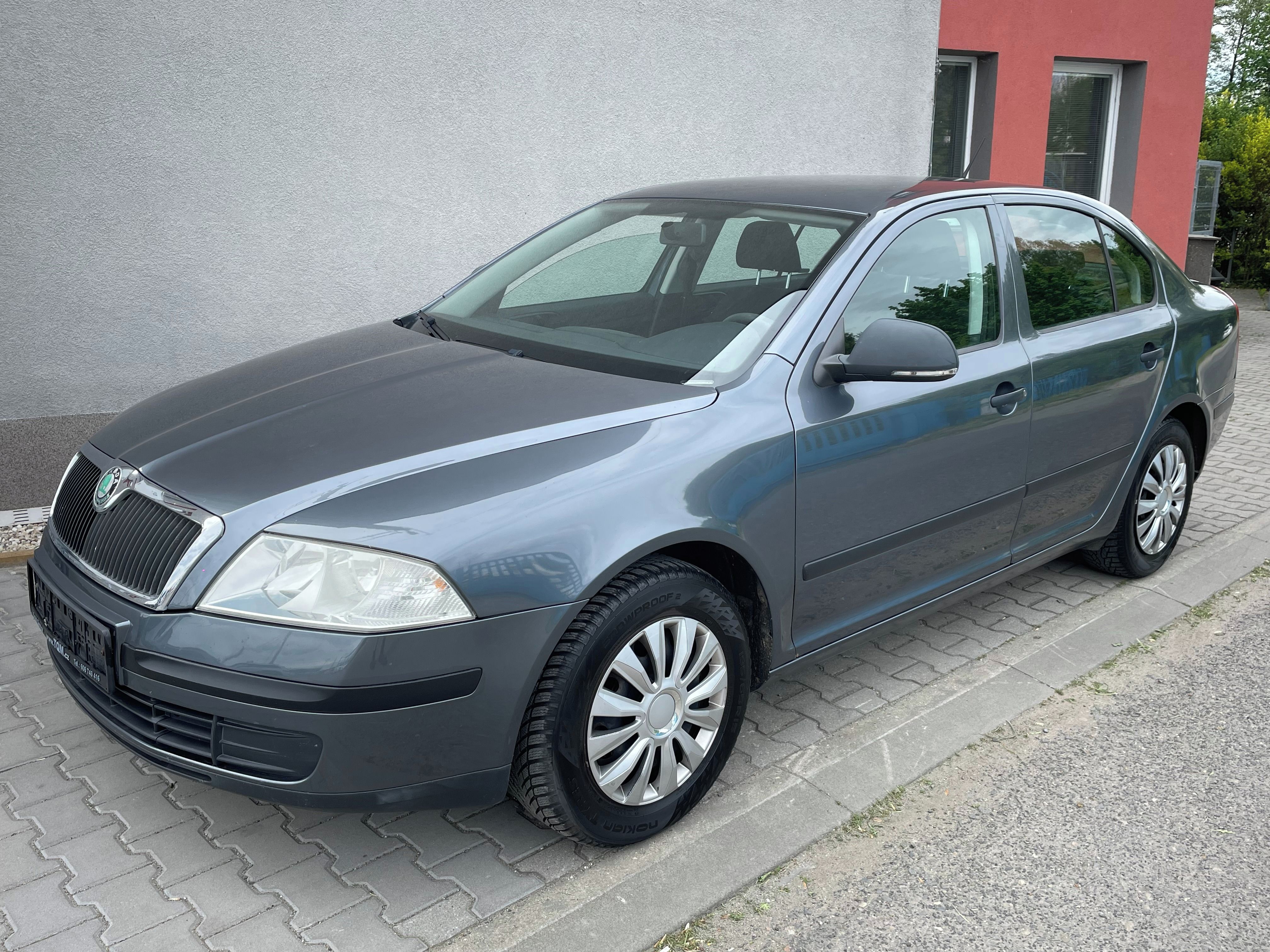 Škoda Octavia, 1.4 16v 59kW Klima - fotka 2