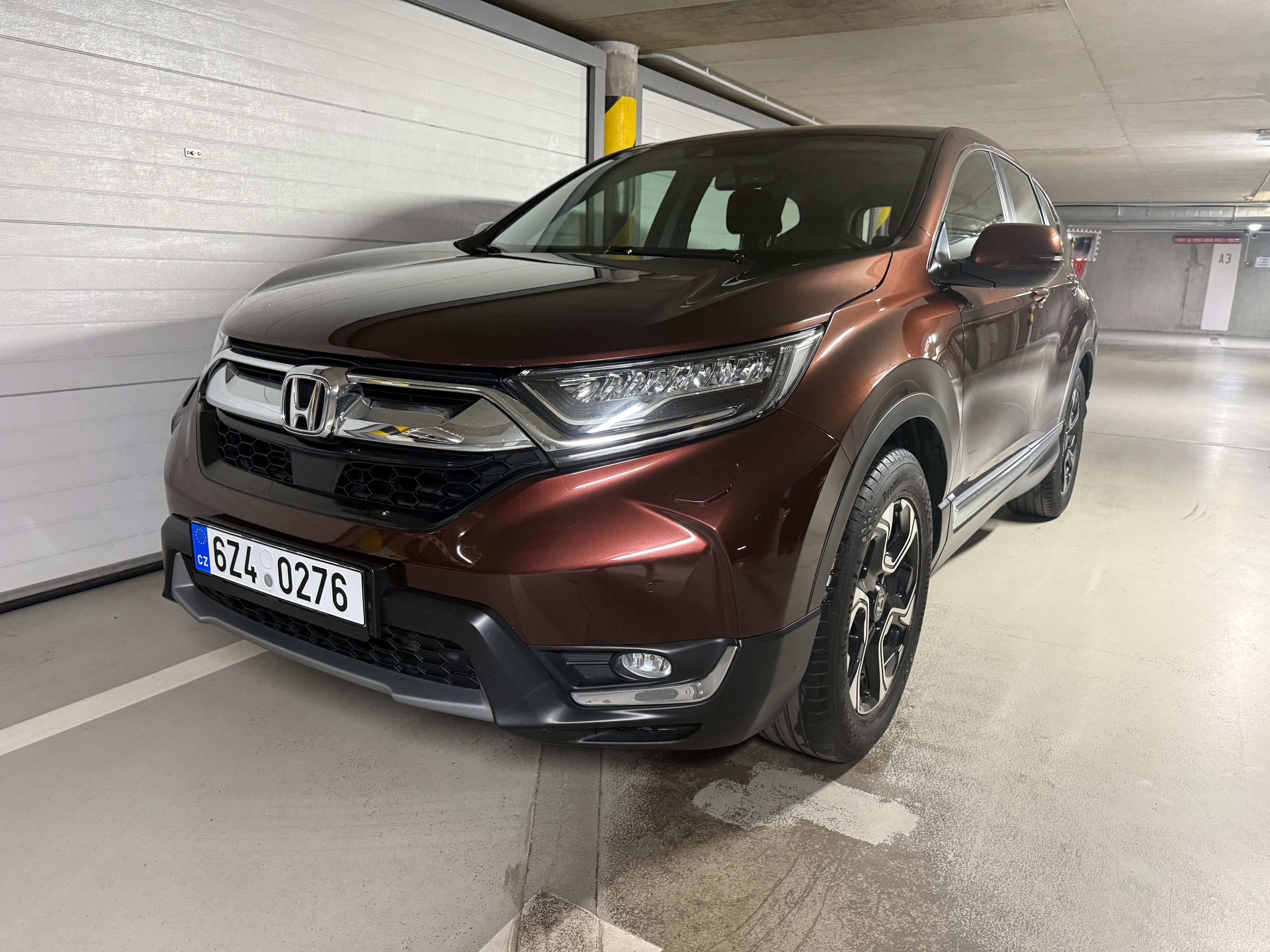 Honda CR-V, 1.5i,ČR,1.MAJ,SERVIS,ZÁRUKA