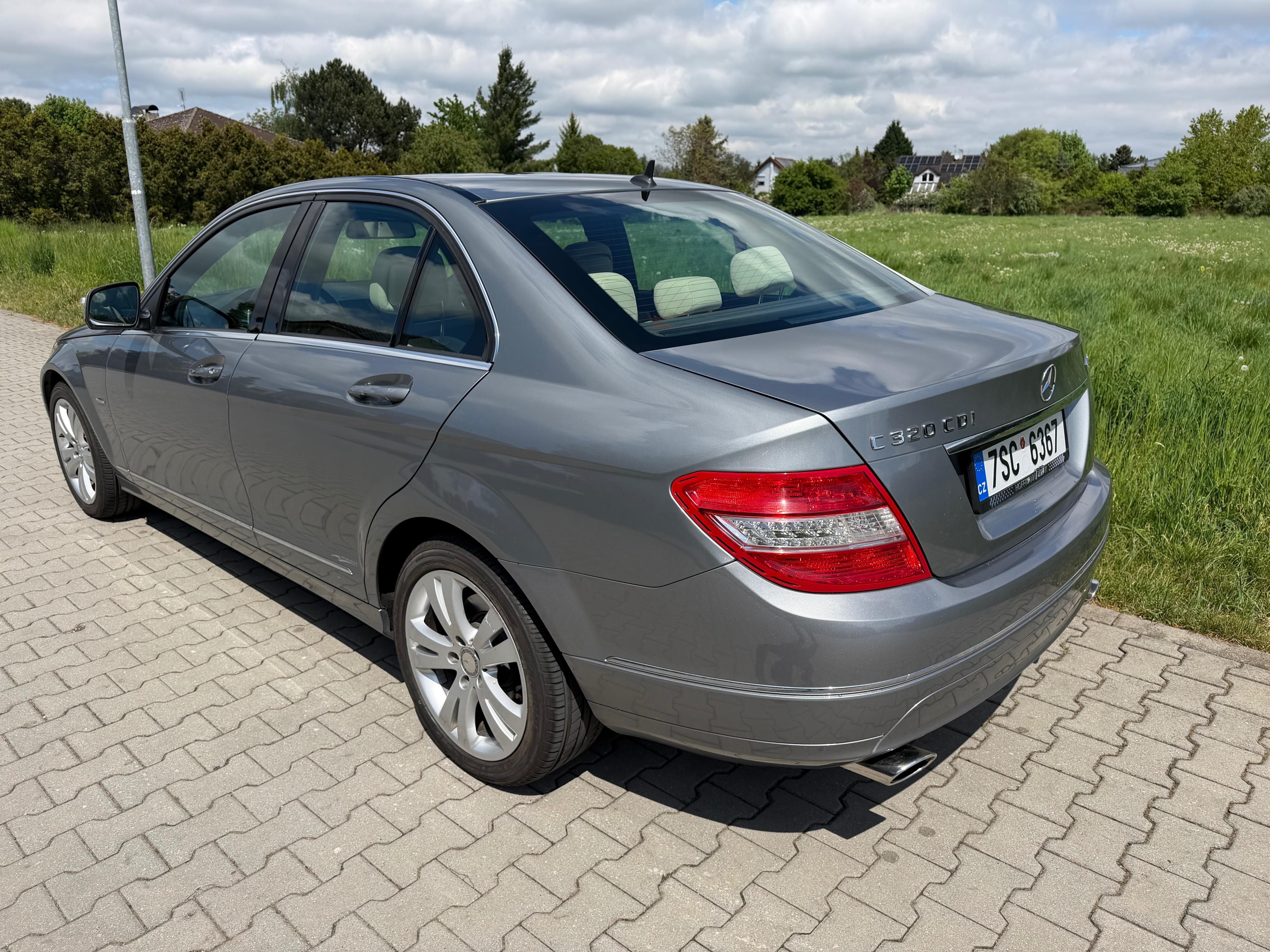 Mercedes-Benz Třídy C, 320CDI, 4MATIC, 165kW, ČR - fotka 3
