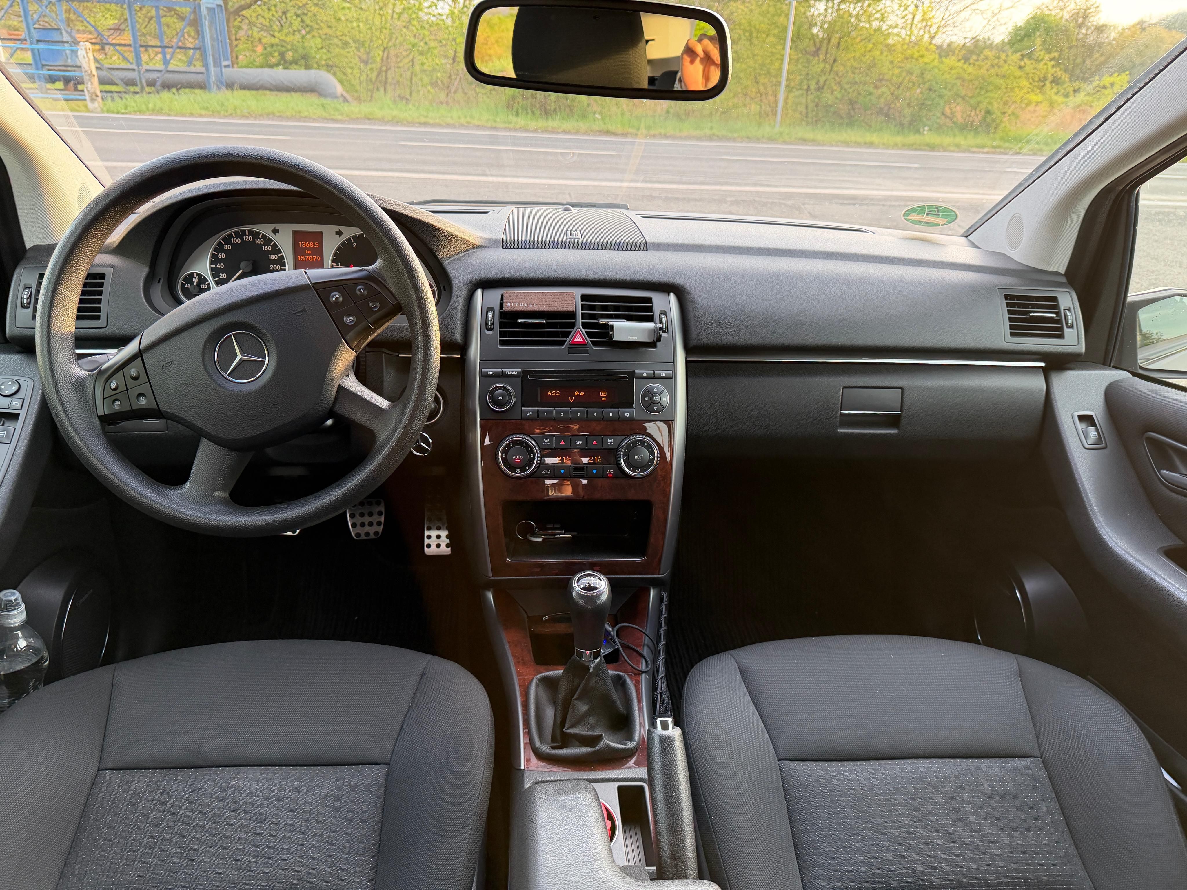 Mercedes-Benz Třídy B, B180 CDI - fotka 5