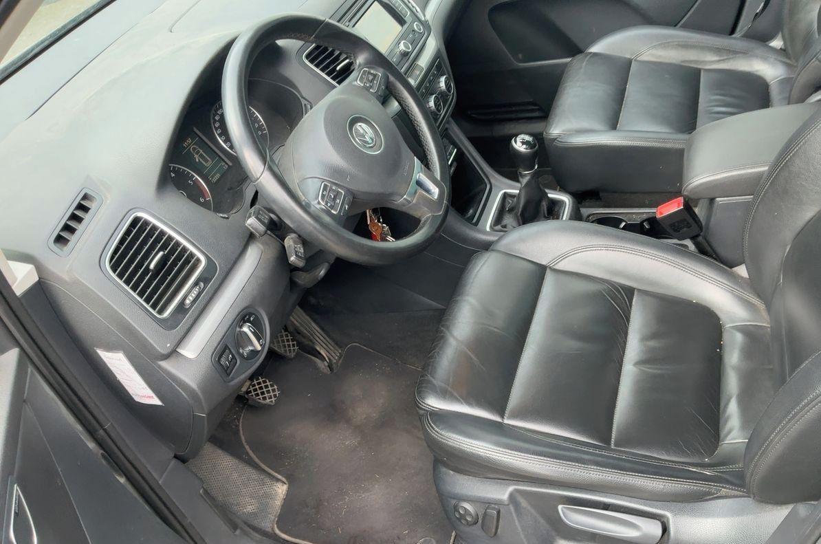 Volkswagen Sharan, 2.0 Tdi 103KW KůŽE 7-MÍST XENO - fotka 6