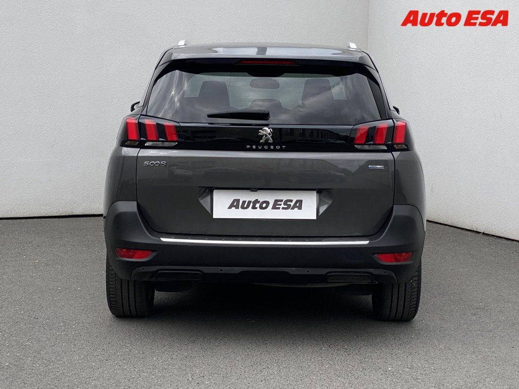 Peugeot 5008, 1.2i,Allure - fotka 5
