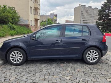 Volkswagen Golf 1.4 benzín