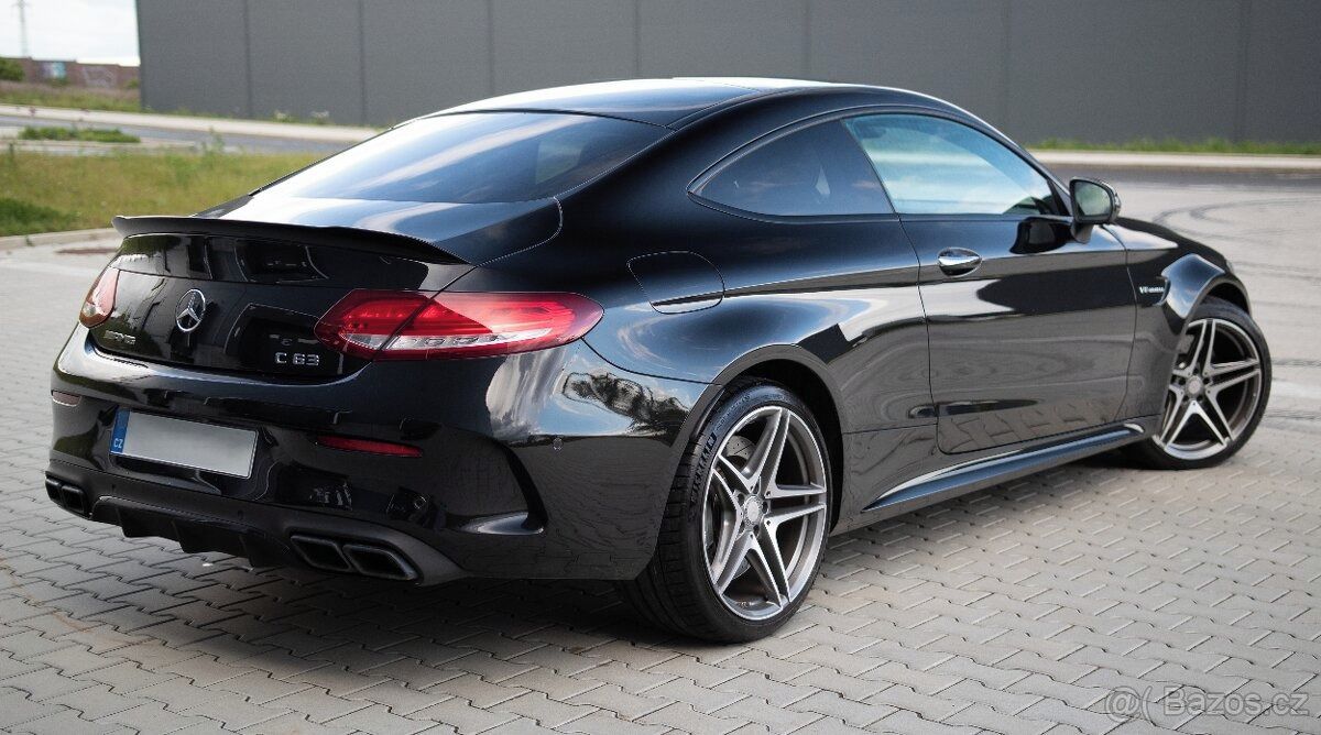 Mercedes-Benz Třídy C, Nappa/Carbon/Pano,servis his. - fotka 3