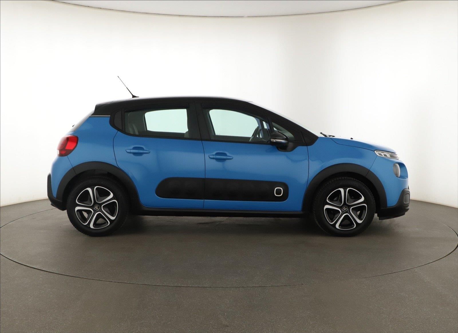 Citroën C3, 1.2 PureTech, Automat, ČR - fotka 6