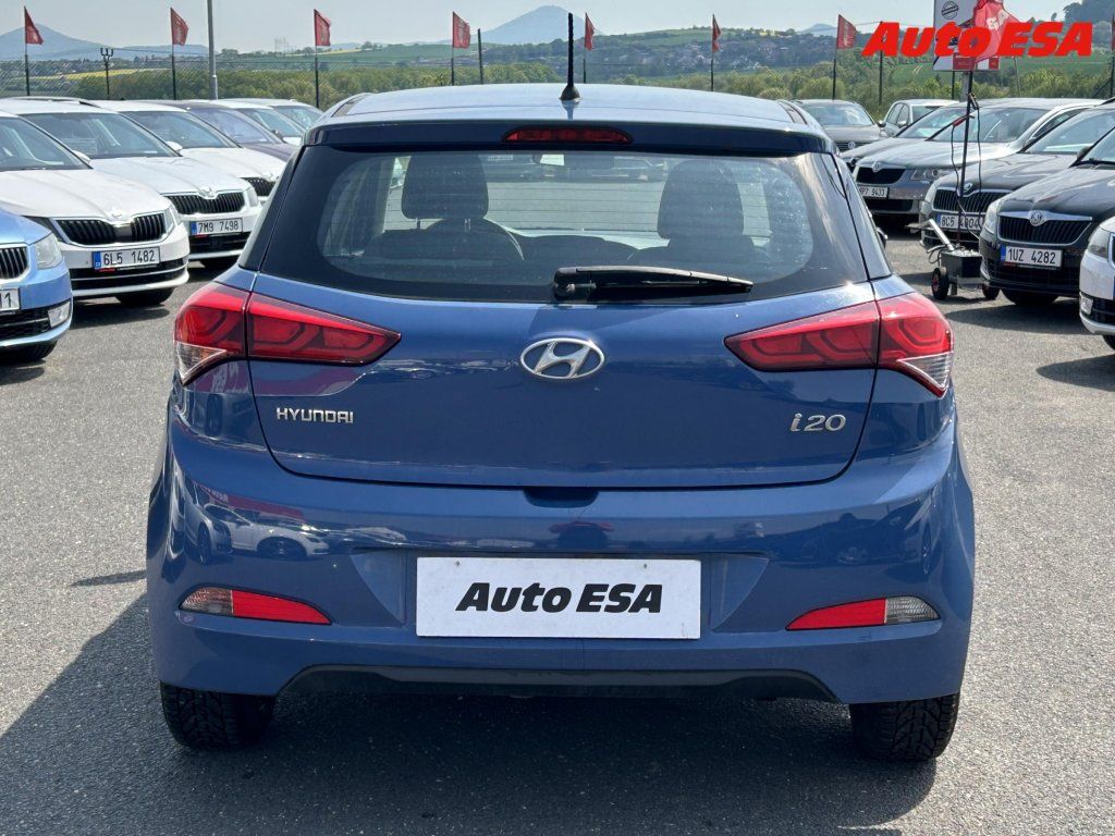 Hyundai i20, 1.2i,1.maj,ČR - fotka 5