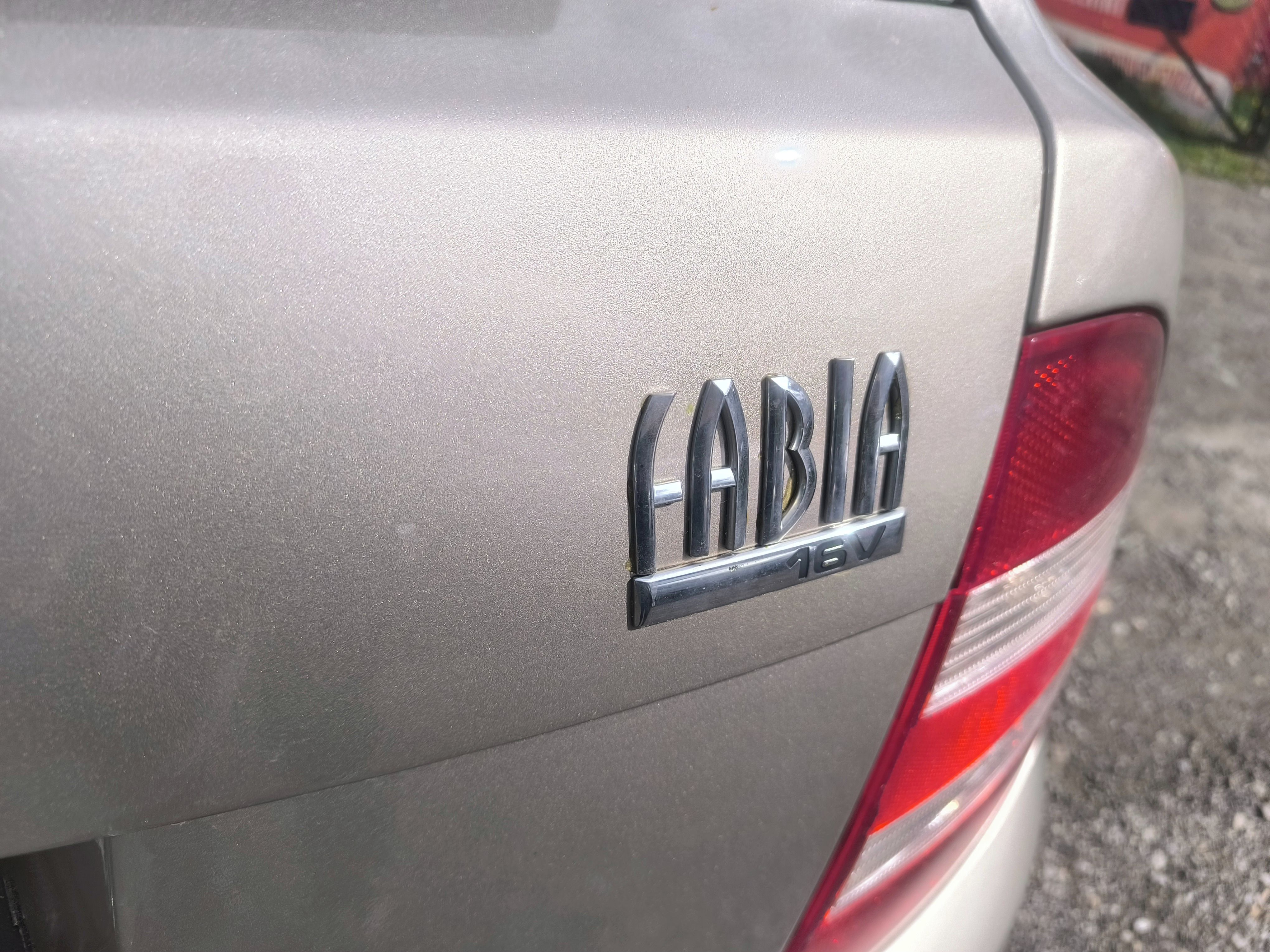 Škoda Fabia, 1,4i,KLIMA,PĚKNÁ,SERVISKA,TZ - fotka 6