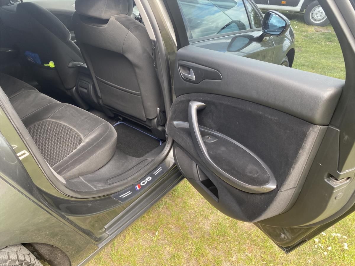 Citroën C5, 2,0 - fotka 6