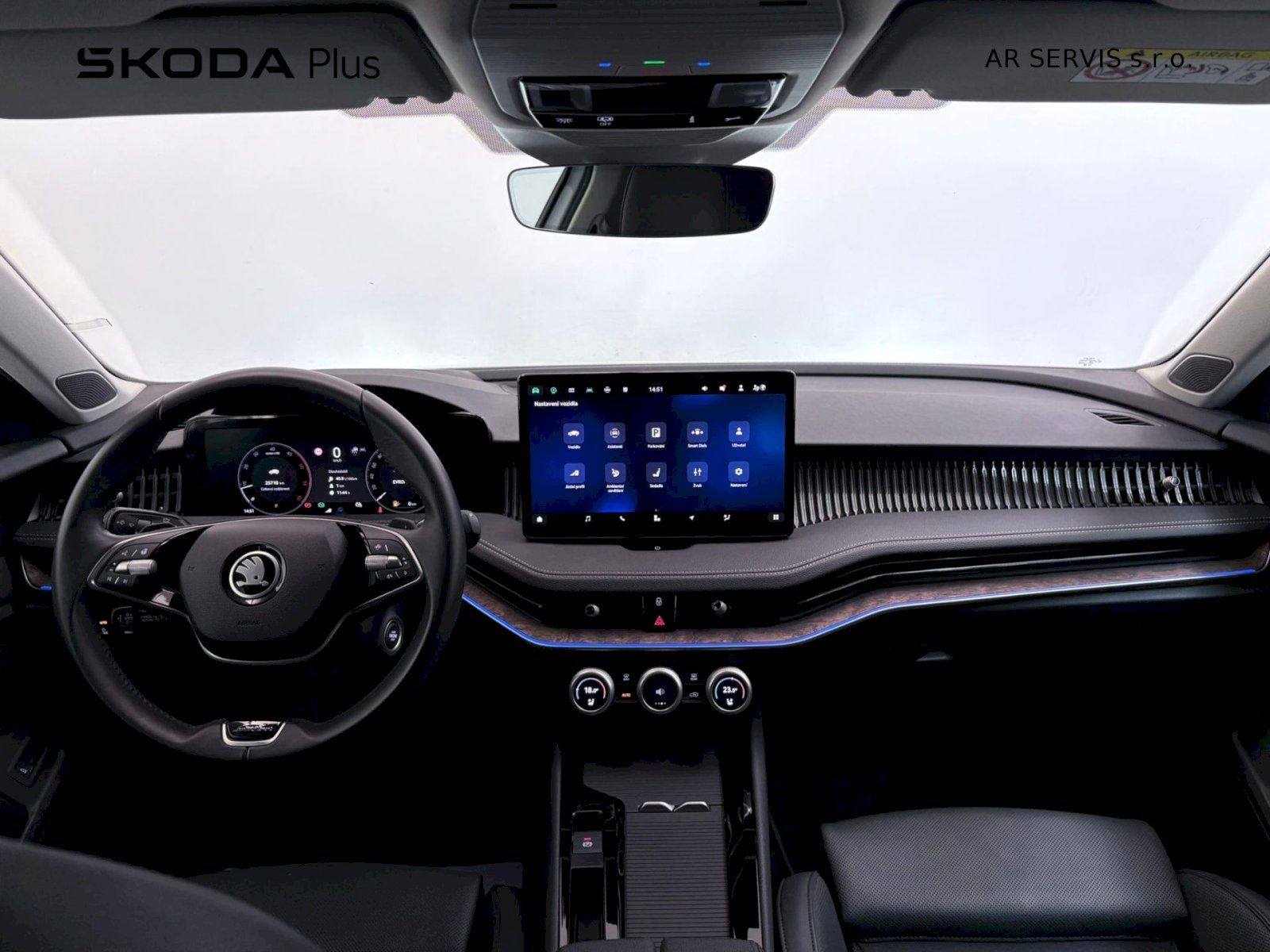 Škoda Superb, L&K 2.0TDI/142kW 4x4 7DSG - fotka 5