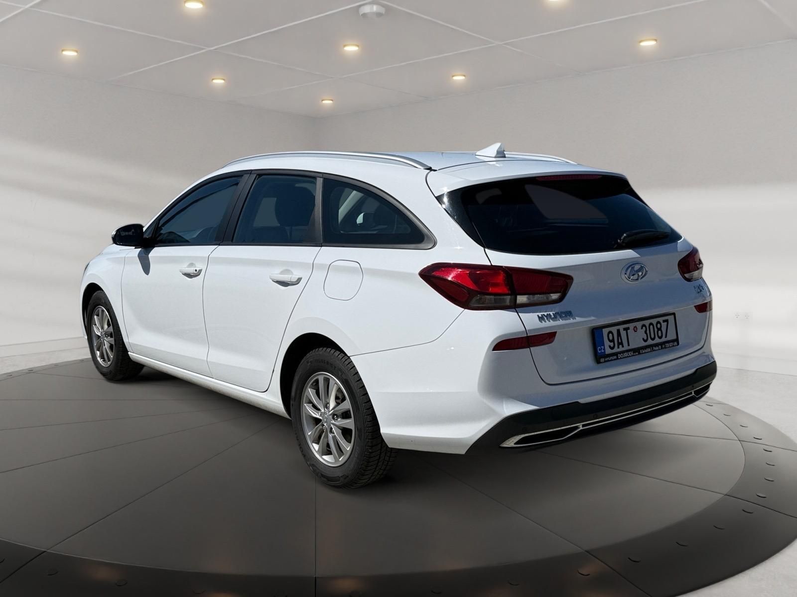 Hyundai i30, COMFORT 1.0TGDI 88kW CZ DPH - fotka 4