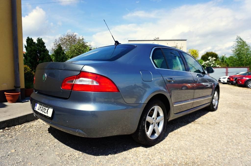 Škoda Superb, ELEGANCE 2,0 TDI 125 kW - fotka 4