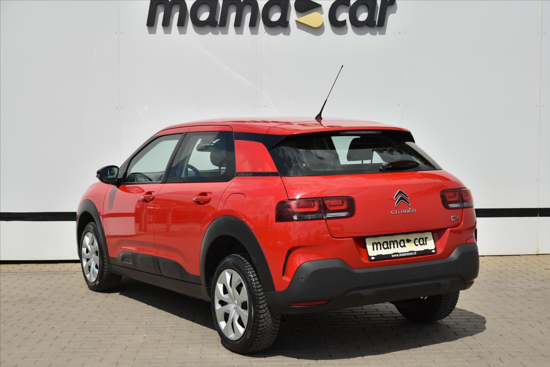 Citroën C4 Cactus, 1.2i SERVISNÍ KNIHA ČR - fotka 5