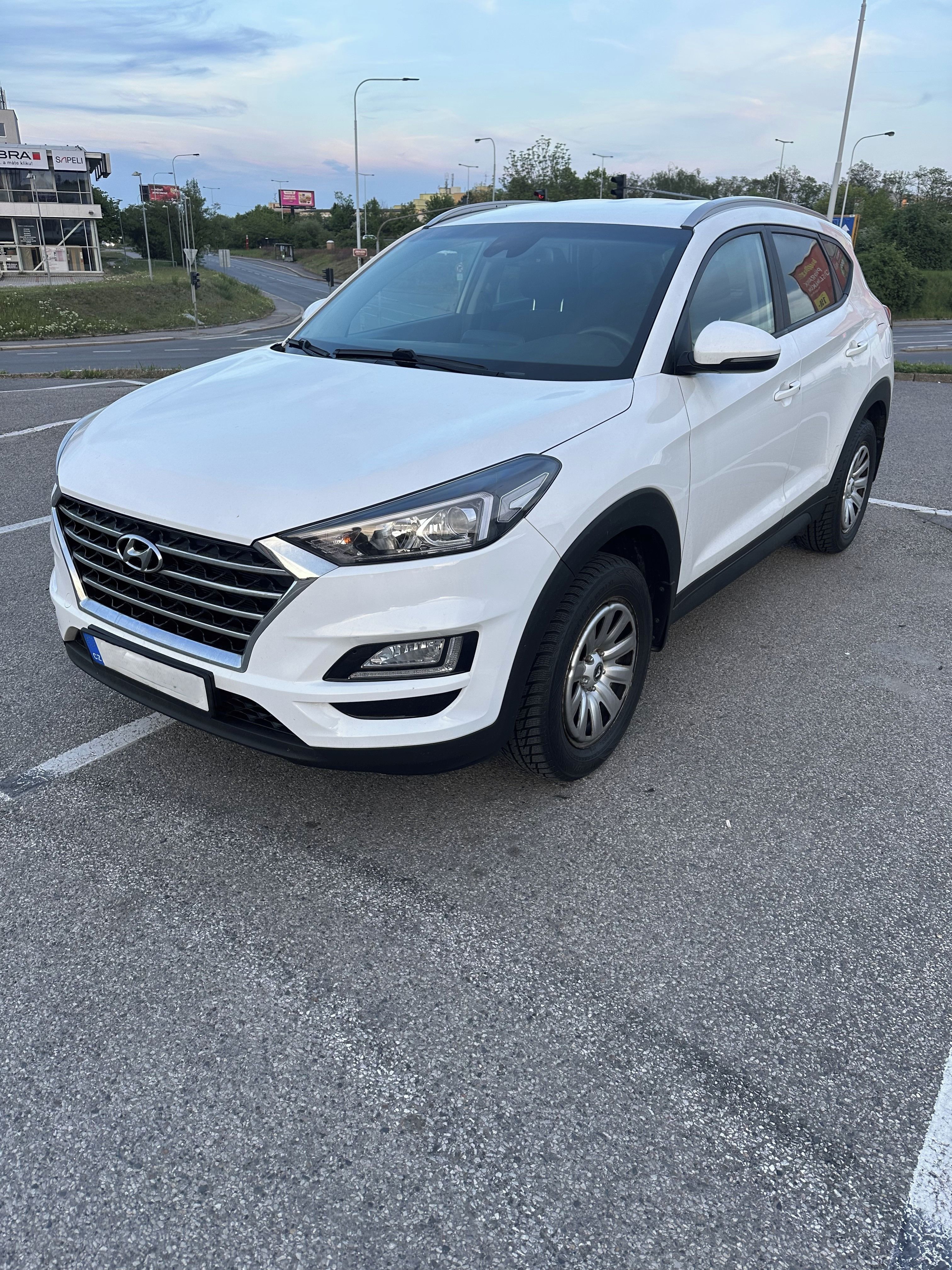 Hyundai Tucson, 1.6 benzín  97 kw koupeno v ČR