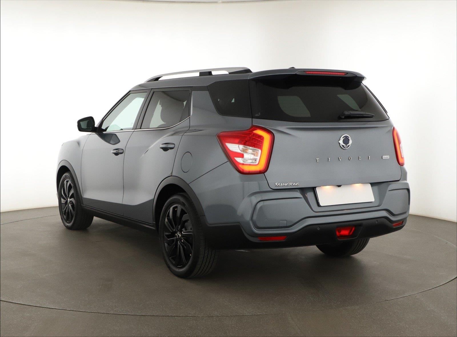 SsangYong Tivoli, 1.5 T-GDI, Záruka, ČR,1.maj - fotka 4