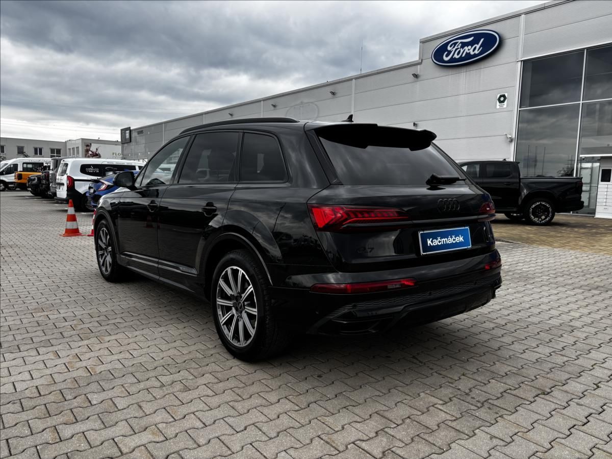 Audi Q7, 3,0 TDI 210kW quattro S-line - fotka 3