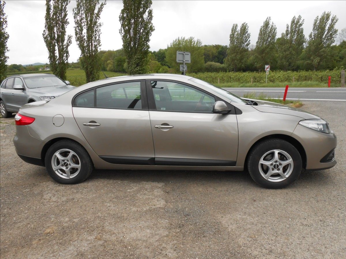 Renault Fluence, 1,6 82 kW  CZ KLIMA SERVISKA - fotka 6