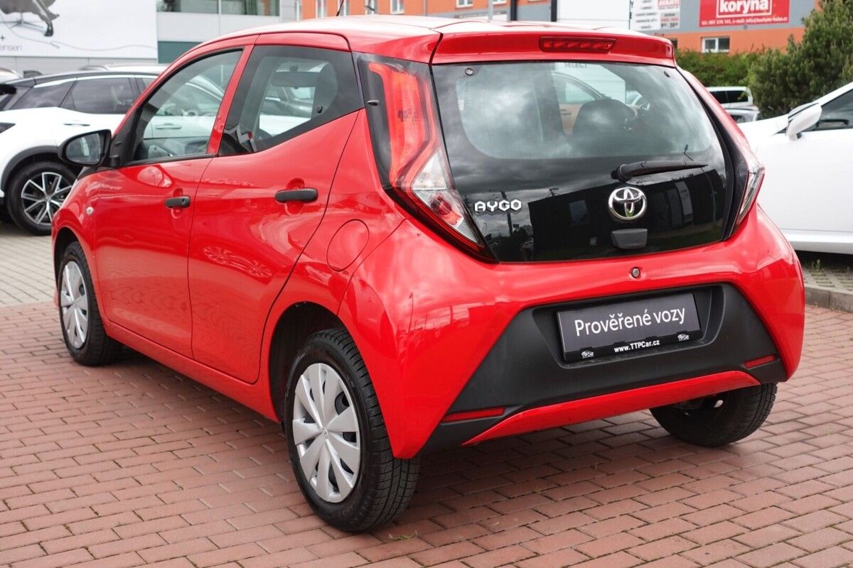 Toyota Aygo, 1.0 VVT-i 5M/T x + comfort - fotka 6