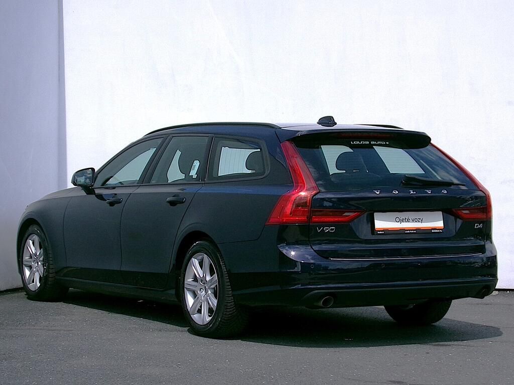 Volvo V90, Kinetic 2.0 D4 140 kW - fotka 6