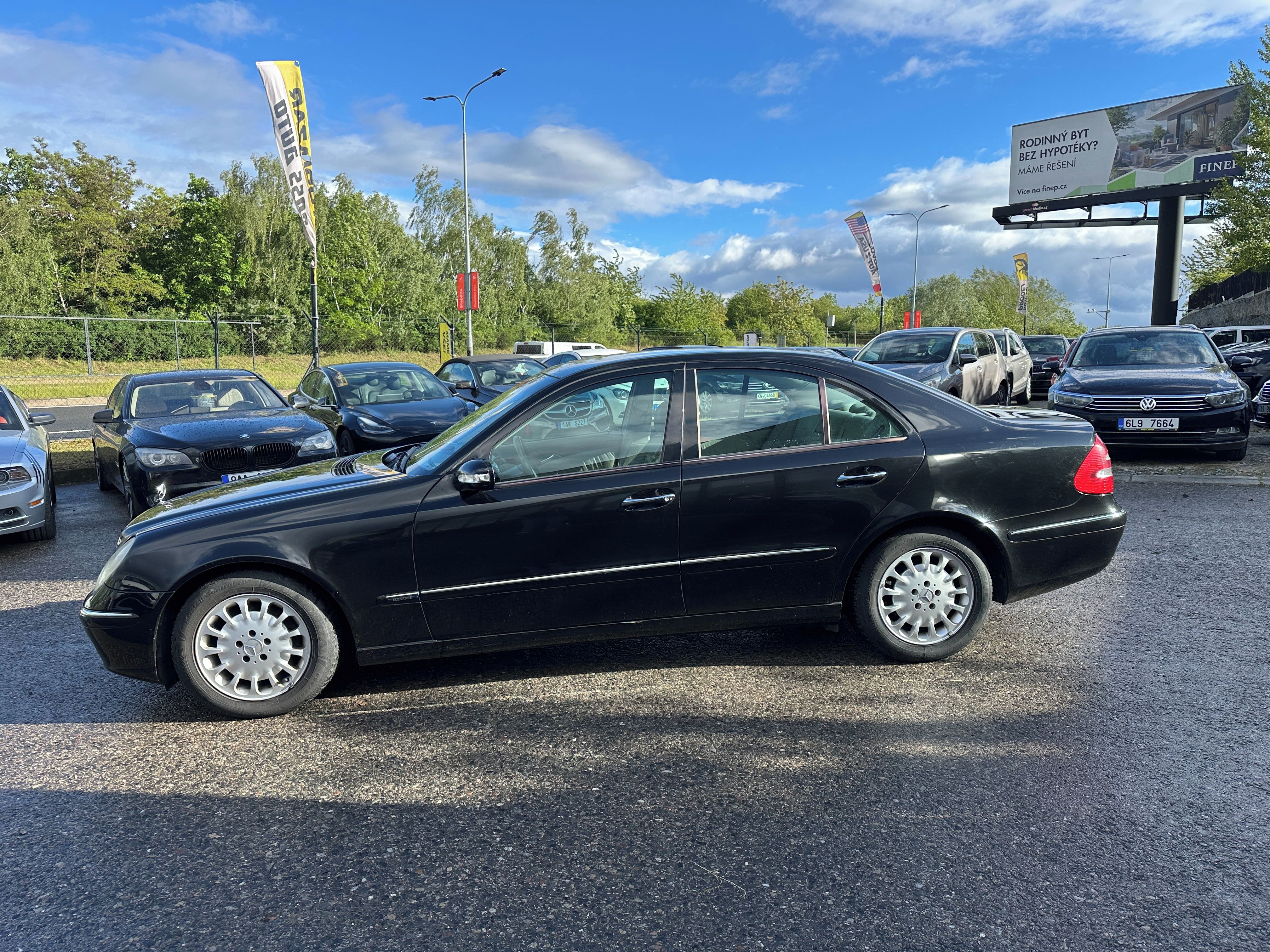 Mercedes-Benz Třídy E, Mercedes-Benz E 320 2004 - fotka 5