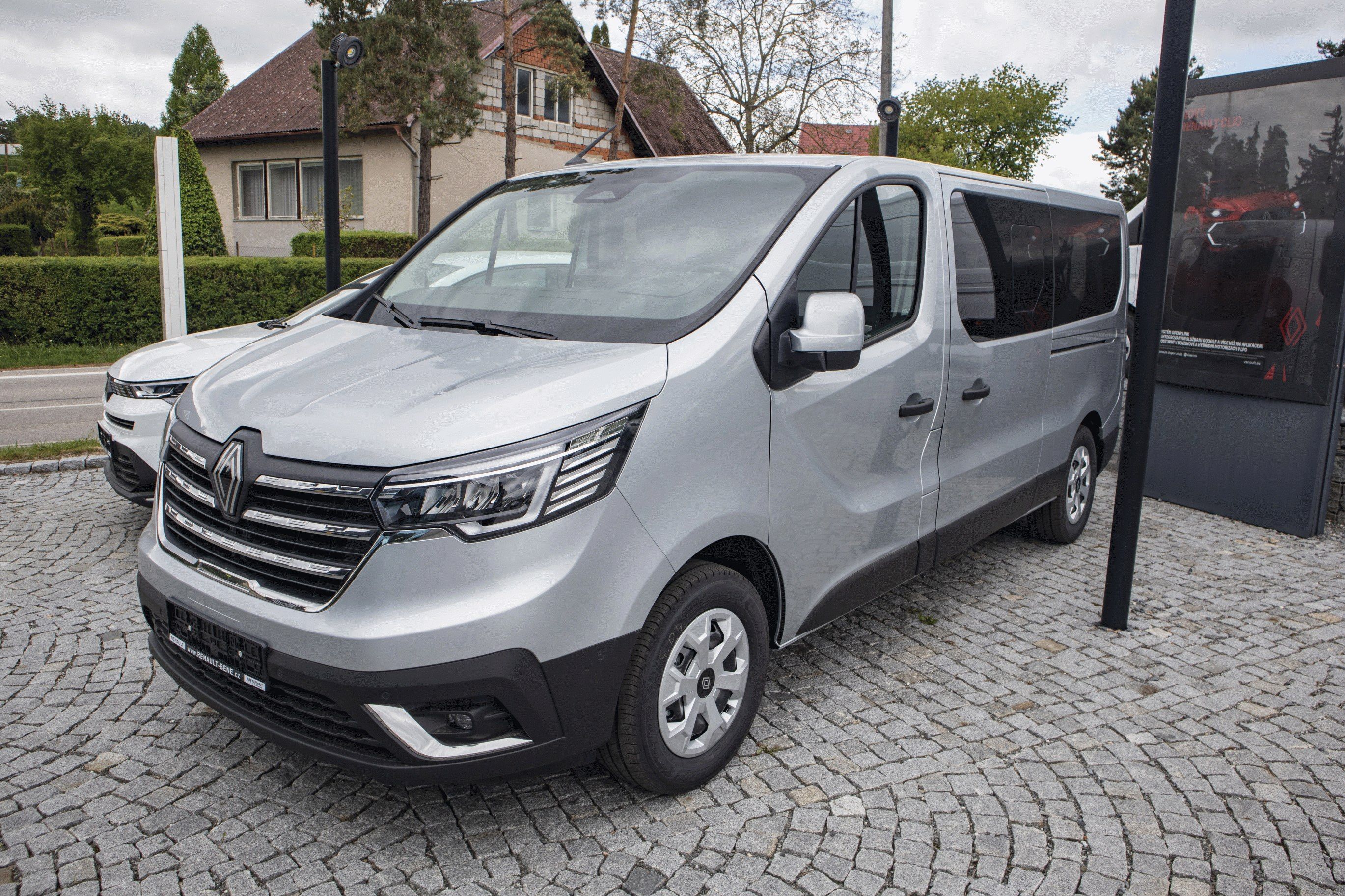 Renault Trafic, L2 Equilibre blue dCi 150 Pass - fotka 5