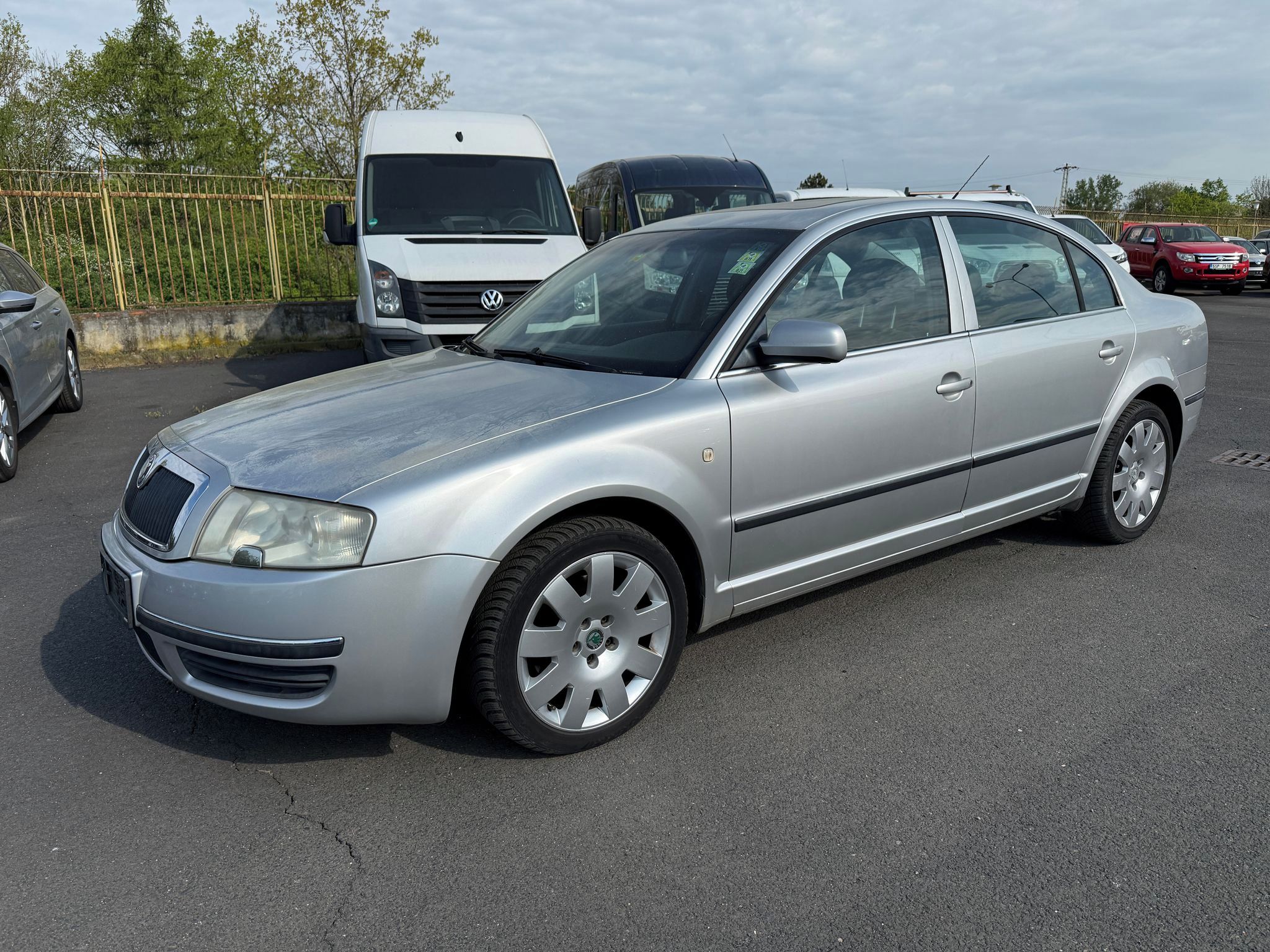Škoda Superb, 2.8 V6 - fotka 2