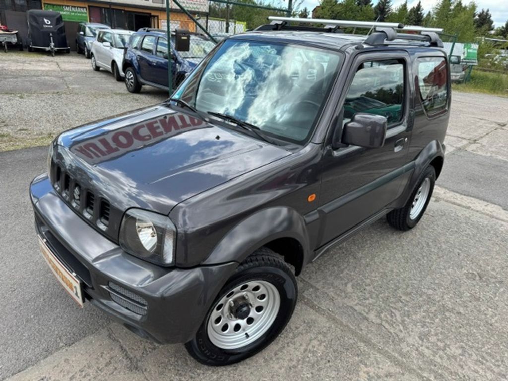 Suzuki Jimny, 1,3i VVT 4WD 63kW Club - fotka 4