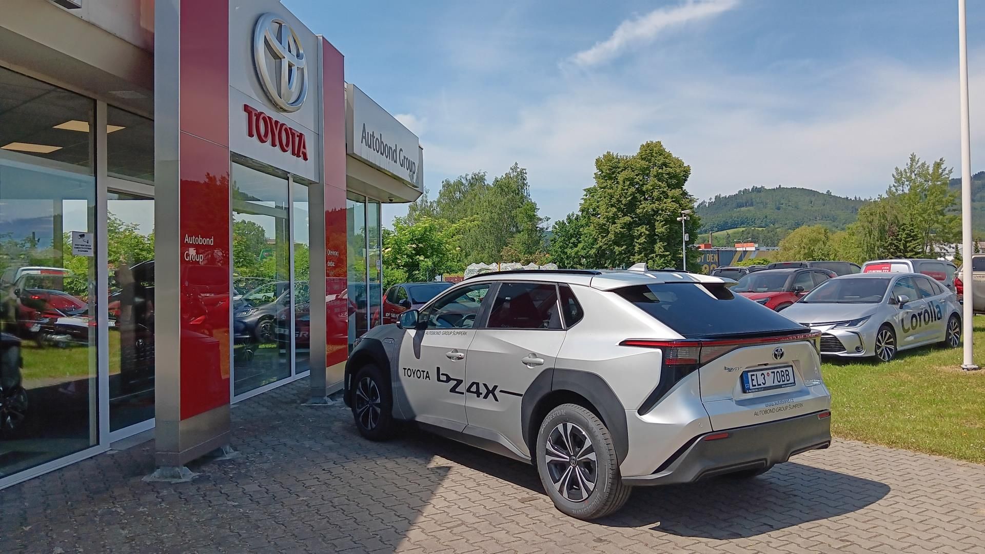 Toyota bZ4X, 4X4 PRESTIGE - fotka 4