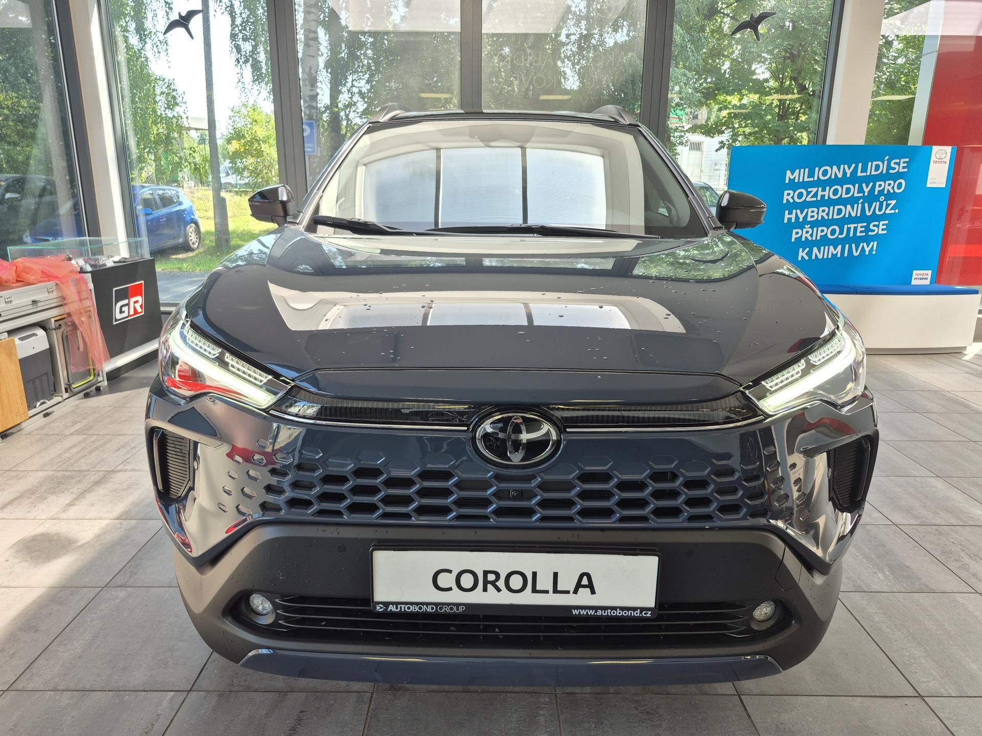 Toyota Corolla Cross, Executive Skyview 2.0 Hybrid ( - fotka 3