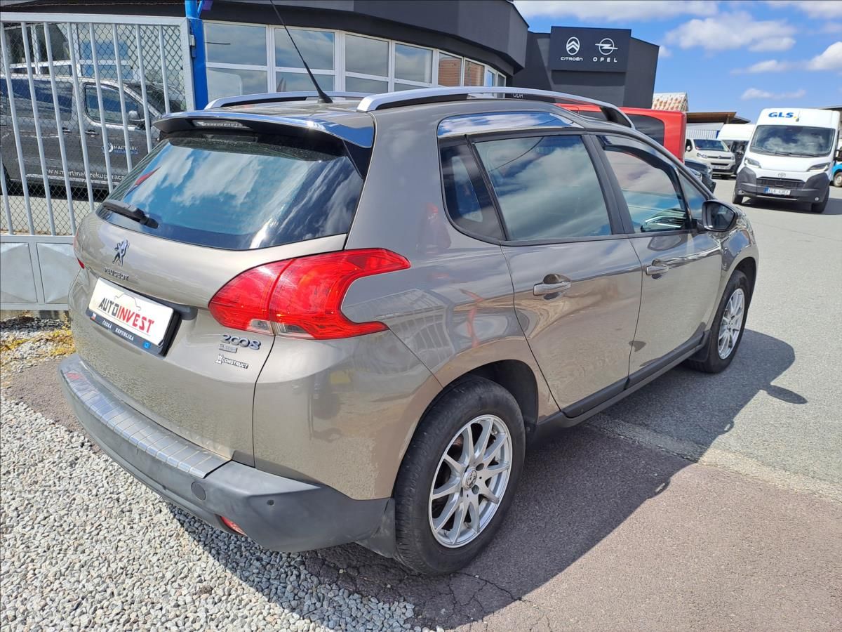 Peugeot 2008, 1,2 THP SERVISKA,KOUPENO CZ - fotka 3