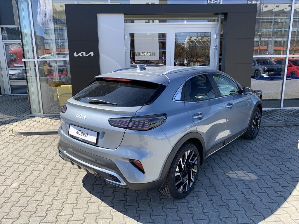 Kia XCee´d, 1,6 T-GDi 7DCT 110 kW STEEL ED - fotka 3