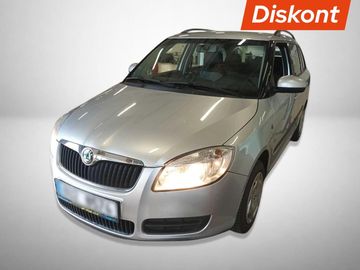 1.4 16V, Automatická klima