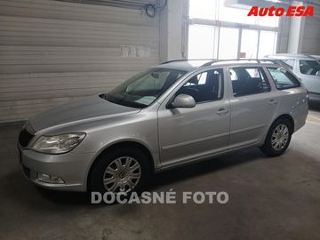 2.0 TDi,výhřev sed,temp