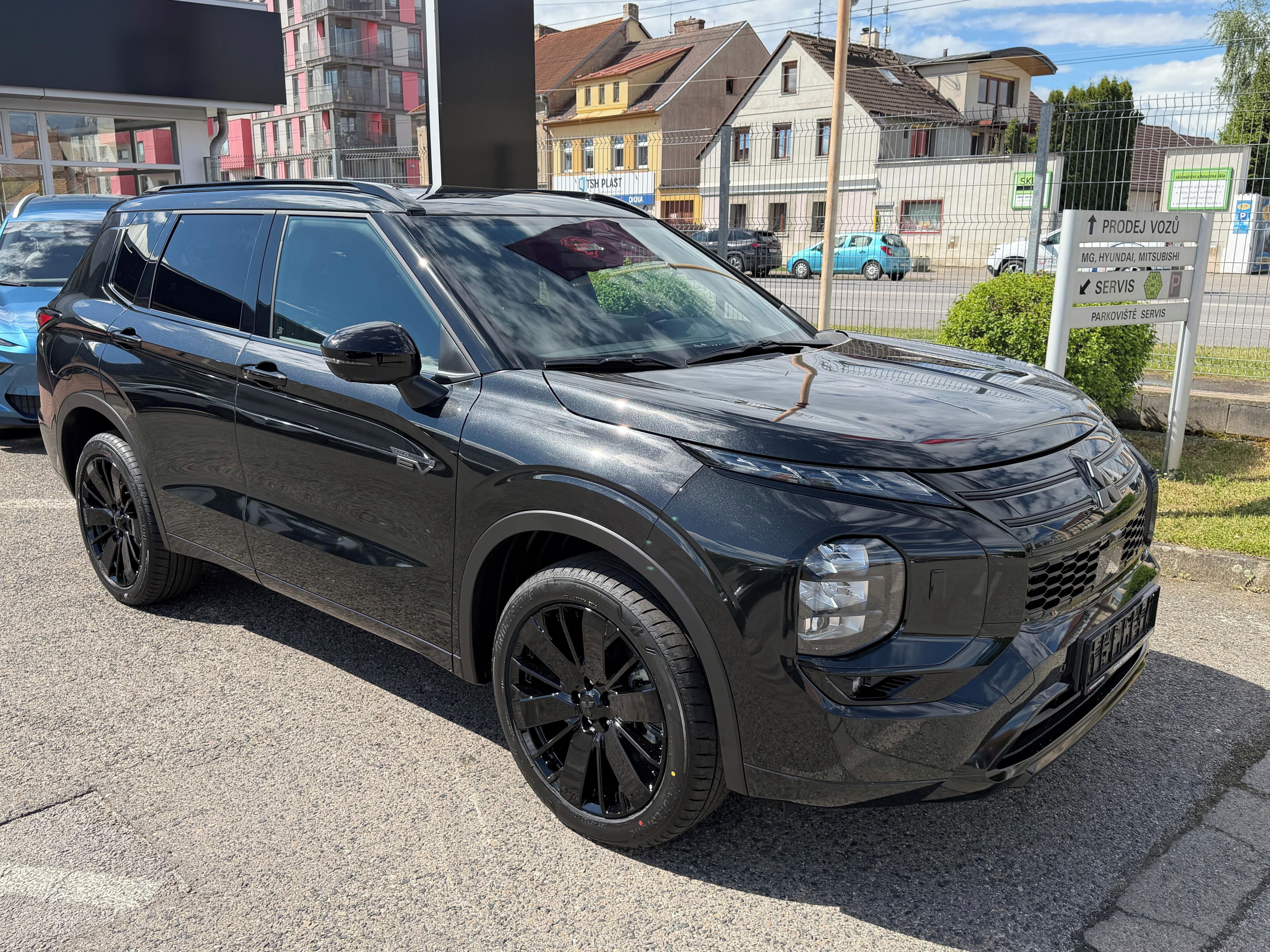 Mitsubishi Outlander, PHEV 2.4L PHEV INSTYLE+ SAM - fotka 4