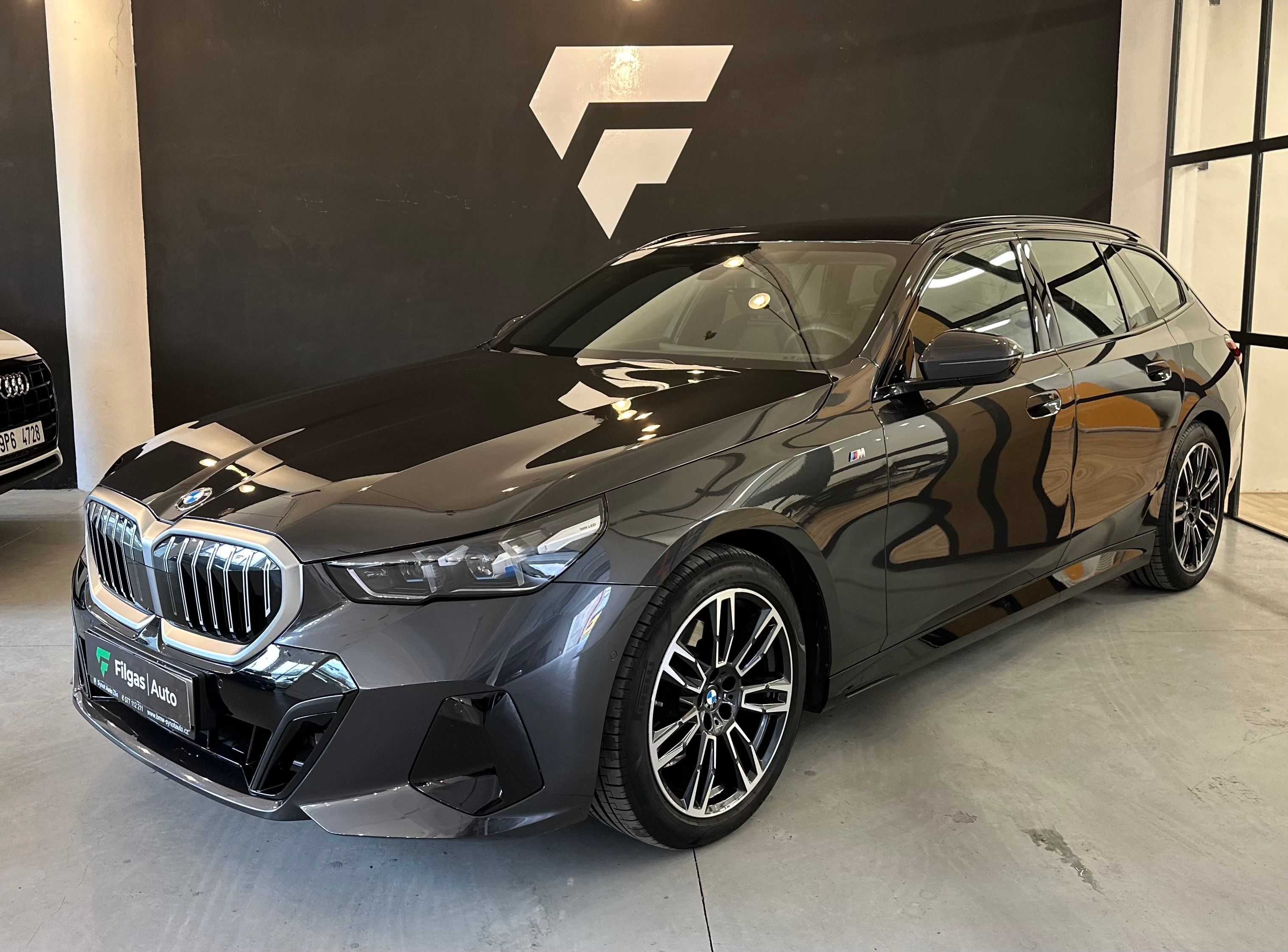 BMW Řada 5, 520D XDRIVE M SPORT TOURING