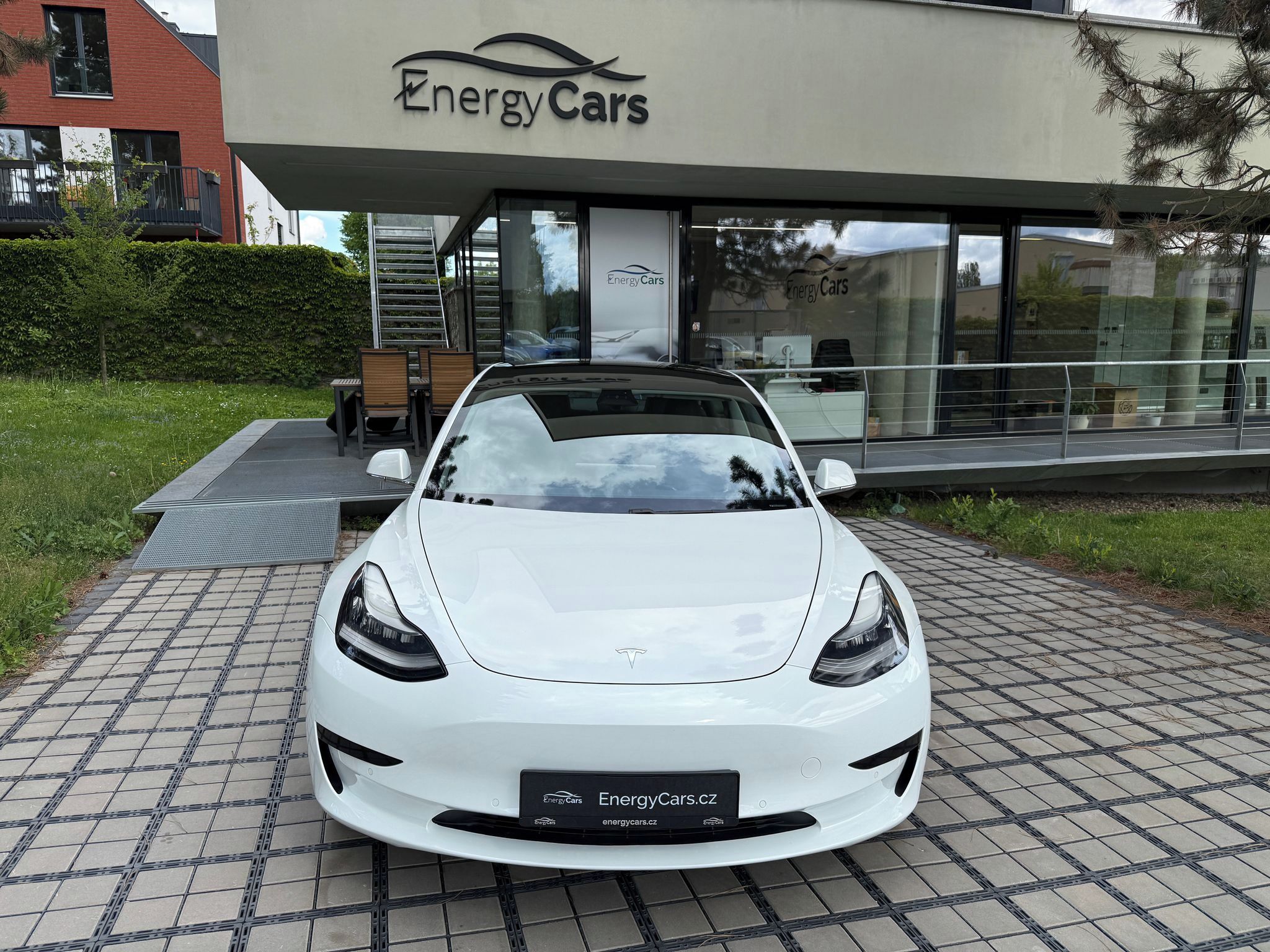 Tesla Model 3, Standart Range Plus - fotka 2