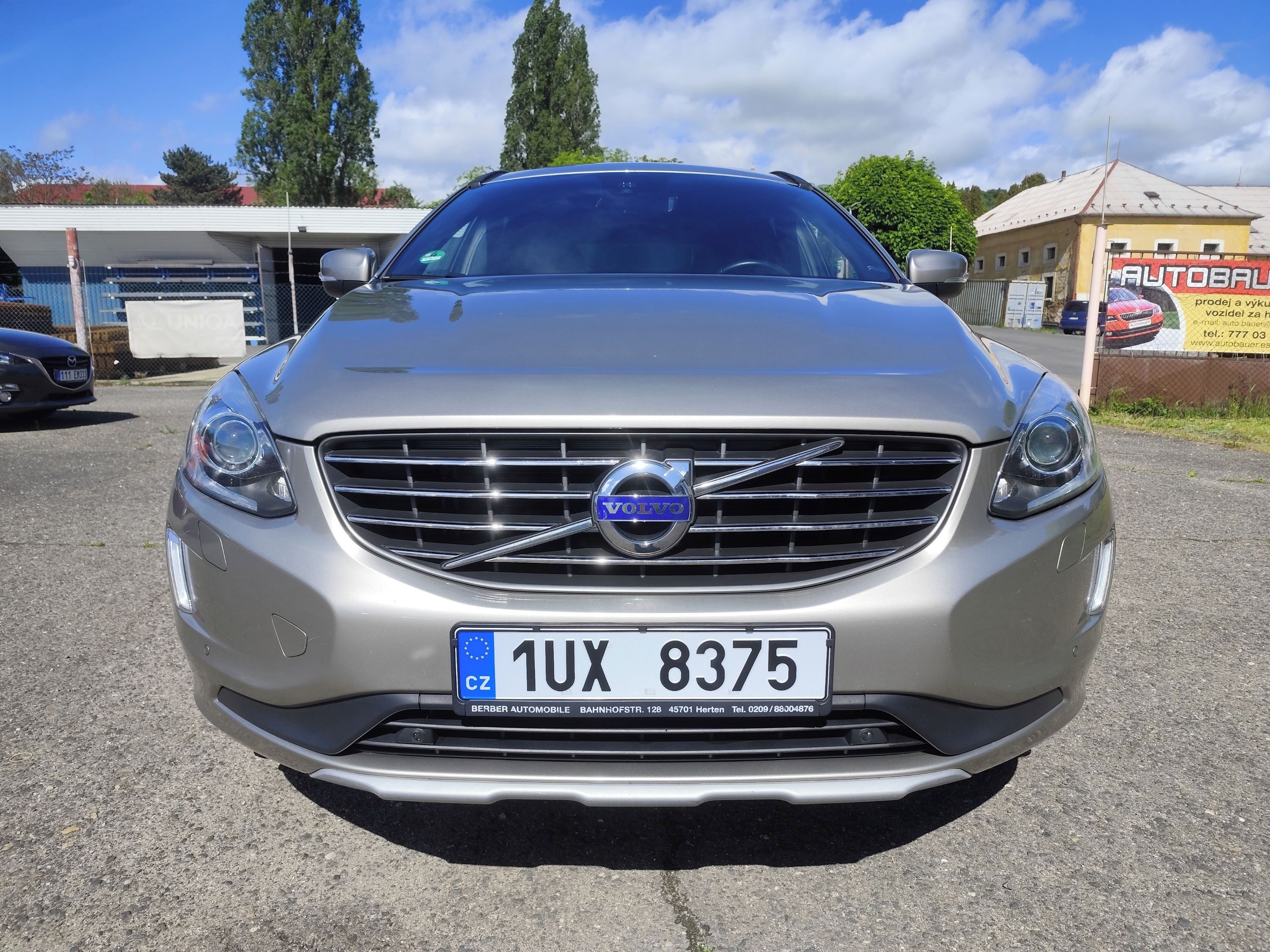 Volvo XC60, AWD.2.4D.140kw.Kamera.Kůže - fotka 2