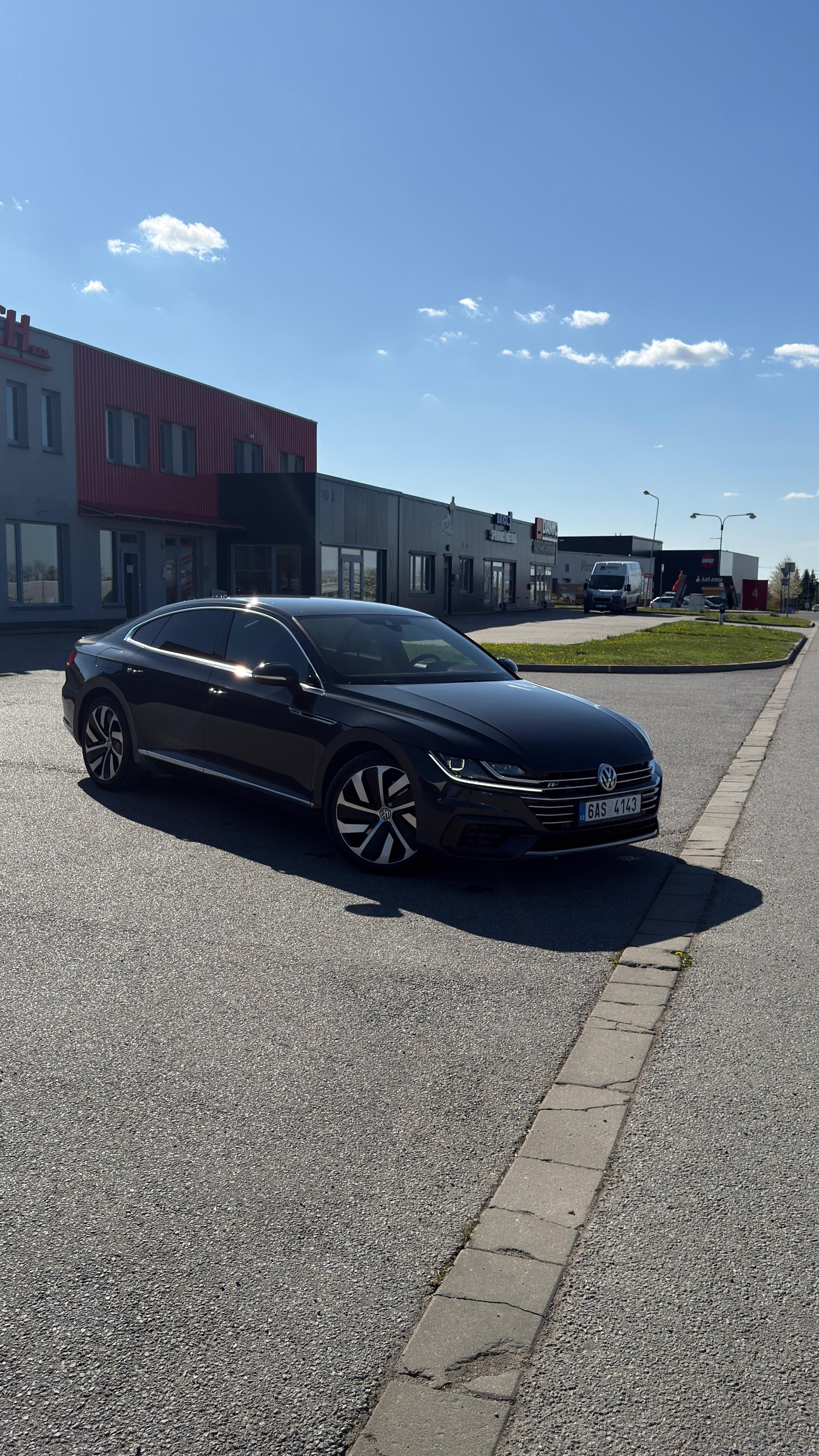 Volkswagen Arteon, Volkswagen Arteon R-Line - fotka 4