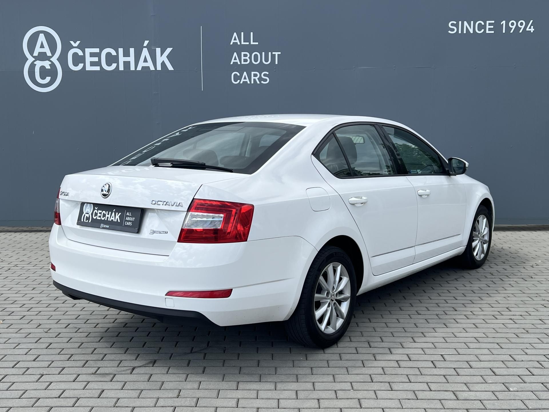 Škoda Octavia - fotka 5