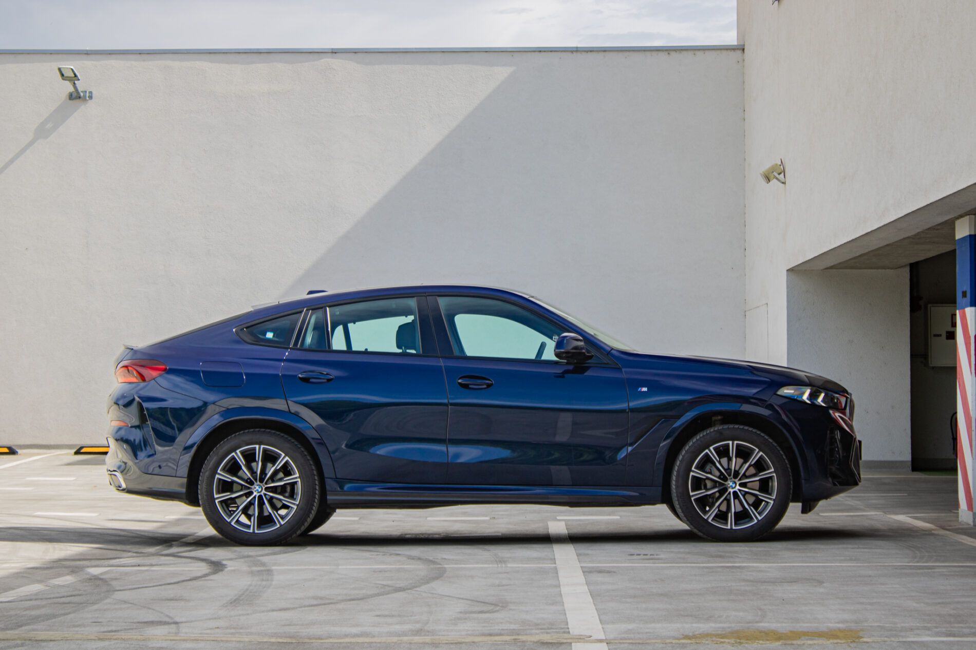 BMW X6 - fotka 5