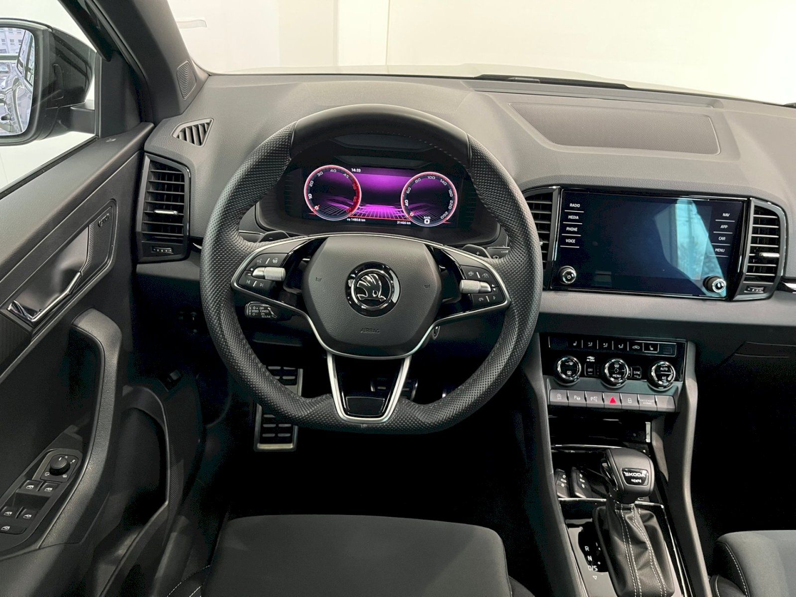 Škoda Karoq, 2.0 TDI 110 kW 4X4 A7A Sportli - fotka 5