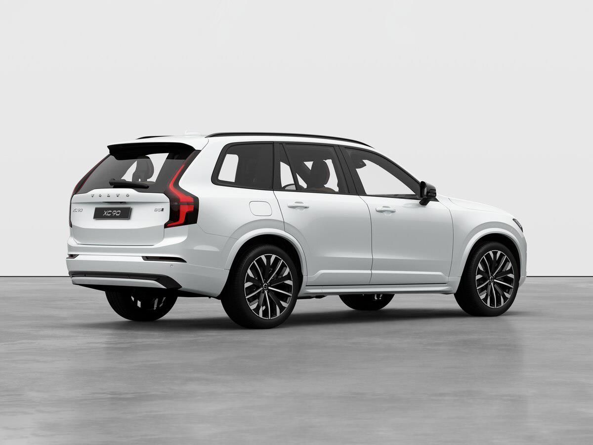 Volvo XC90, 2.0B5 184kW 4x4  PLUS DARK - fotka 2