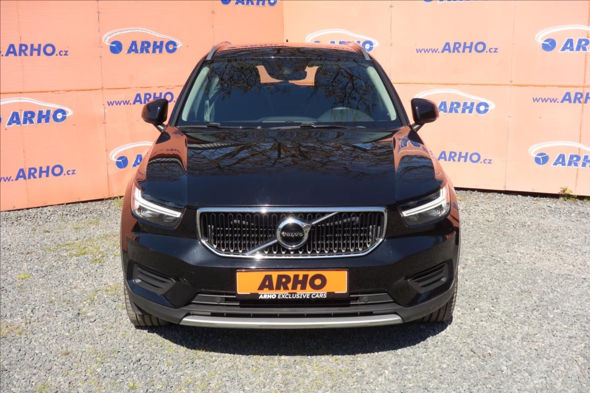 Volvo XC40, 2,0 D4, ČR, SERVIS.KN., AWD. - fotka 2