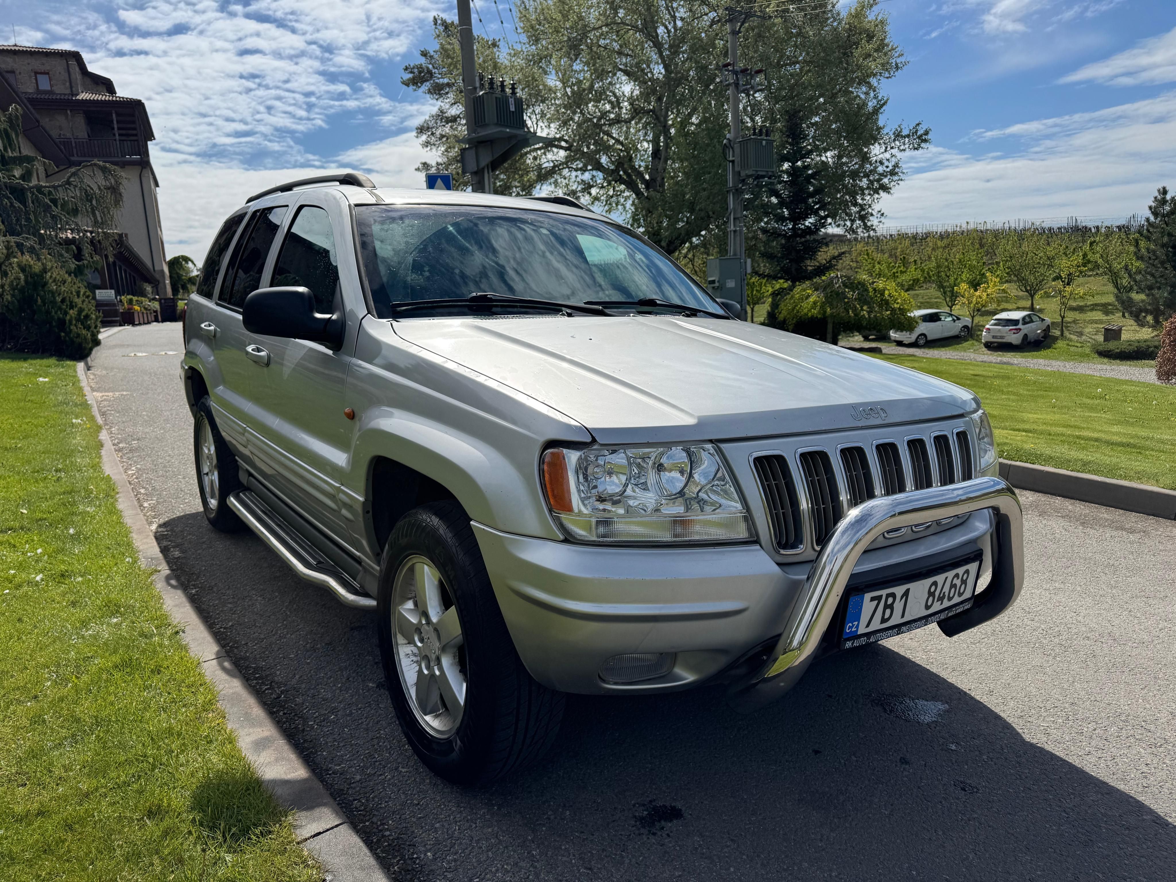 Jeep Grand Cherokee, 2,7 CRDi 4x4 Automat 120kW - fotka 3